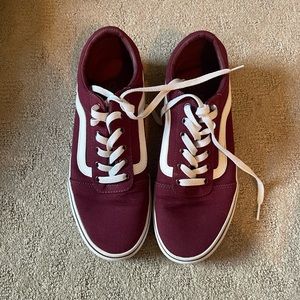 EUC burgundy size 10 Vans